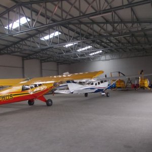 holdbare hangarer for flytrafik