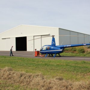 holdbare hangarer for helikoptere
